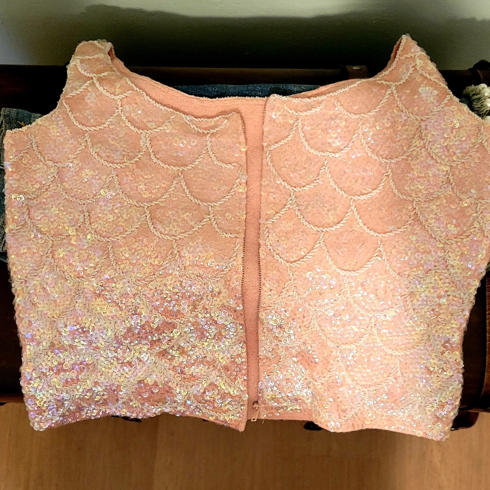 Salmon Pink Arodesent Sequence Top - Picture 3 of 5